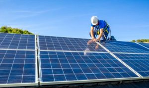 Installation et mise en production des panneaux solaires photovoltaïques à Gourin